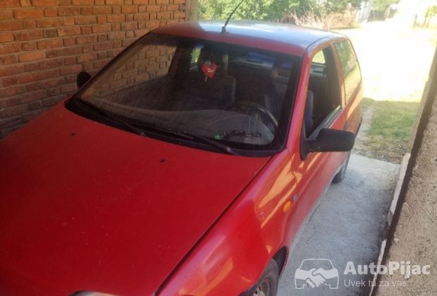 Prodajem automobil 