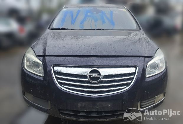 Opel Insignia A POLOVNI DELOVI 2.0cdti biturbo 4x4