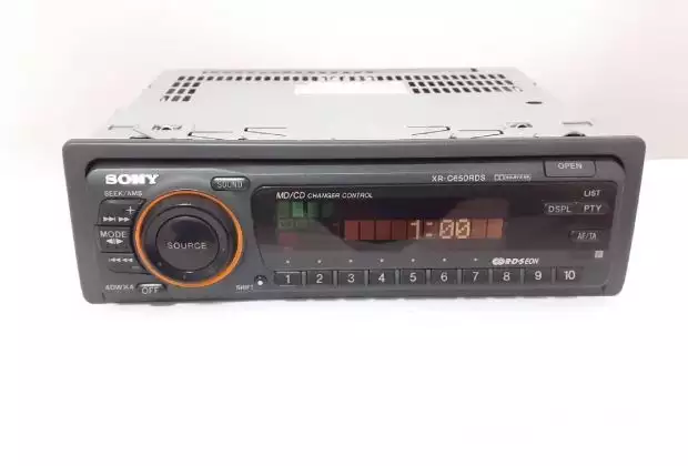 Auto radio SONY XR-C650RDS sa panelom - autopijac