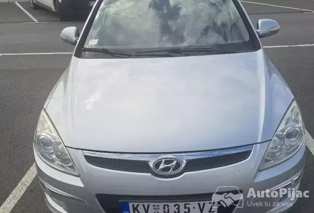 Hyundai i30 CW 2009 karavan benzin gas polovni automobili